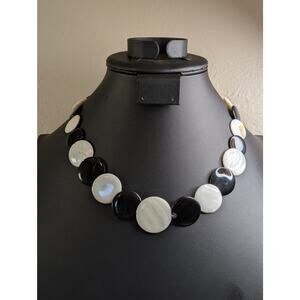 Erica Lyons Black & White Shell Disk 19"-22" Necklace NWT